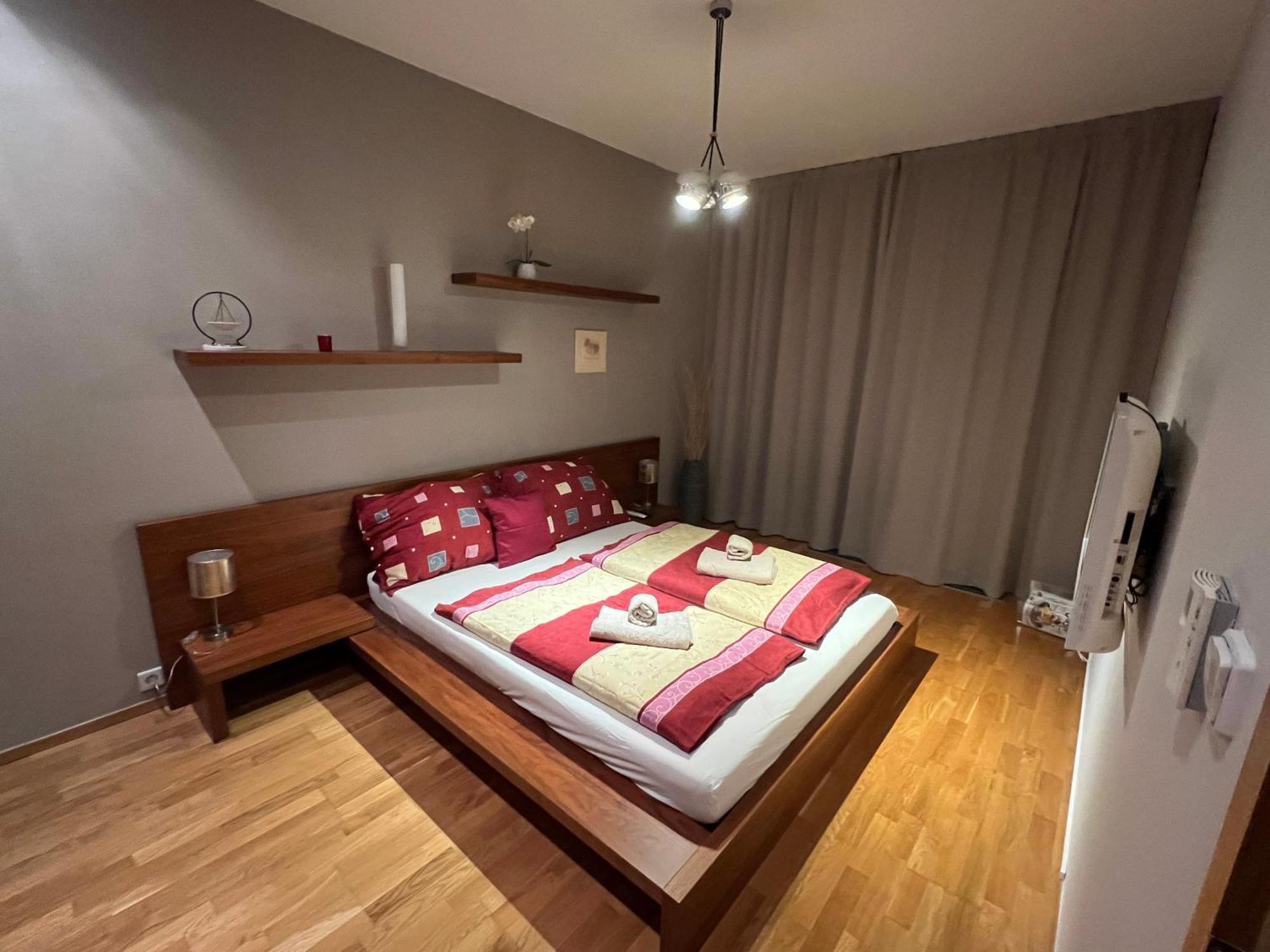 Tva Oaza V Srdci Vinohrad Apartment Prague Exterior photo